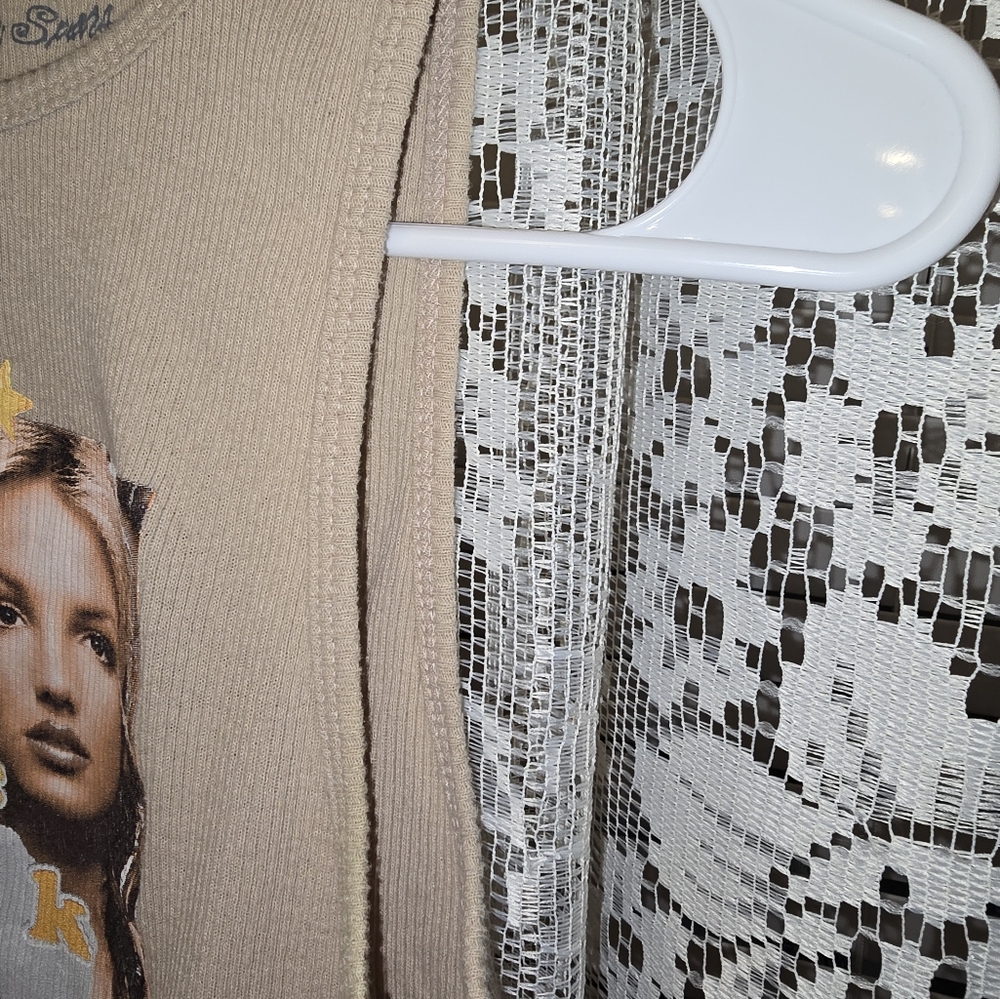 Britney Spears Ribbed Sleeveless Tank Top, Small, Lucky, Y2k - Picture 3 of 5